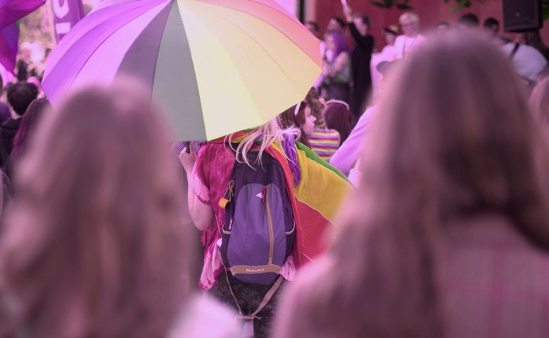 La realidad después del mes del orgullo: Discriminación LGBTIQ+ en los espacios de trabajo